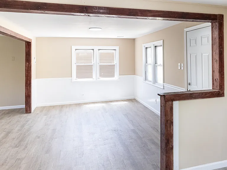 3392 Upper Valley Rd — Photo 4