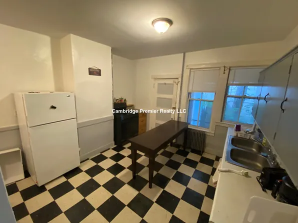 474 Putnam Ave, Cambridge, MA