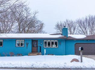 1001 Shagbark Dr, Nevada, IA 50201