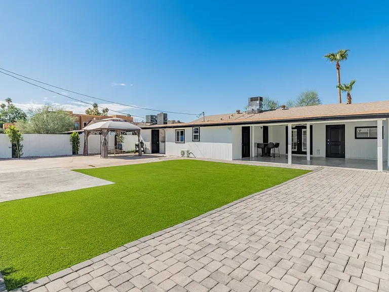 1025 S Siesta Ln — Photo 6