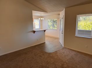 11860 SE Powell Blvd #12, Portland, OR 97266