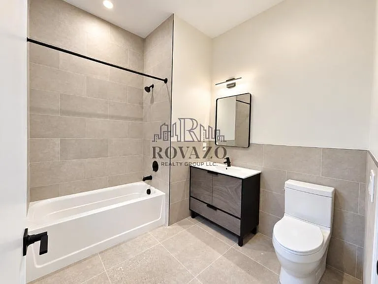1 bed, 600 sqft, $1,950 — Photo 3