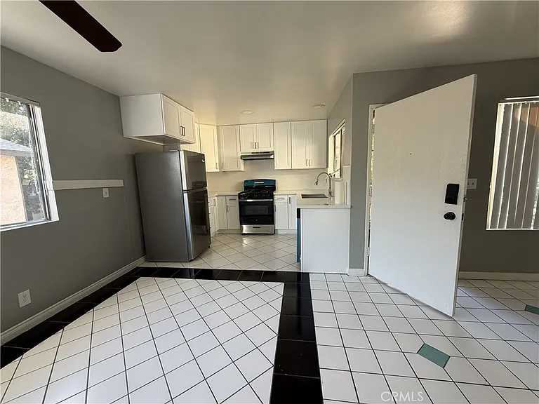9800 Vesper Ave #96 — Photo 9