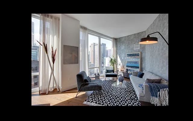 Rented by BLDG | media 14