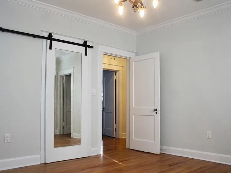 504 Aragon Ave — Photo 18