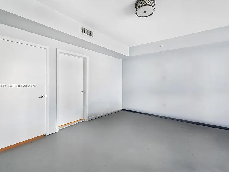 244 Biscayne Blvd #445 — Photo 21