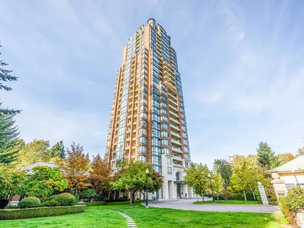6837 Station Hill Dr #1508, Burnaby, BC V3N 5B7