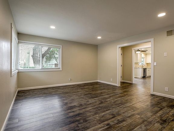 4th image of 3776/3778 Flora Vista Ave