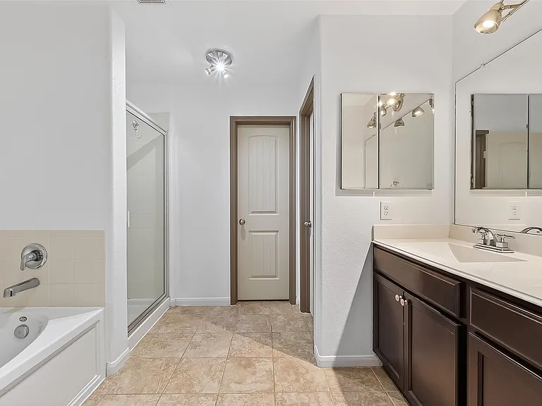9322 Limestone Ranch Ln — Photo 39