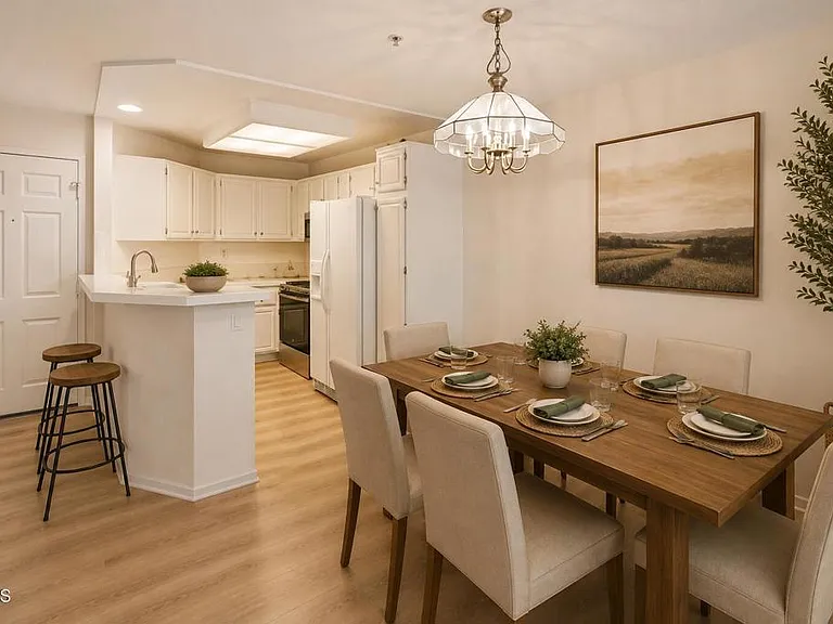 5805 Oak Bend Ln #208 — Photo 3