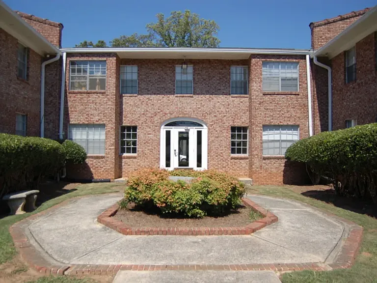 Windsor Hall — Photo 3