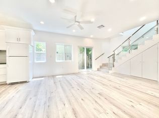 2041 Linnington Ave, Los Angeles, CA 90025