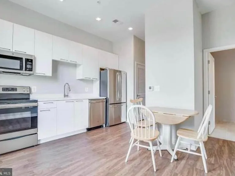 989 S Buchanan St #401 — Photo 8