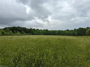 8651 Huxley Rd, Berlin Center, OH 44401