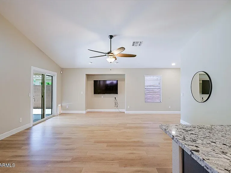 21215 N 92nd Ln — Photo 9