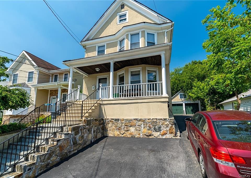 1st image of 17 Richardson Pl