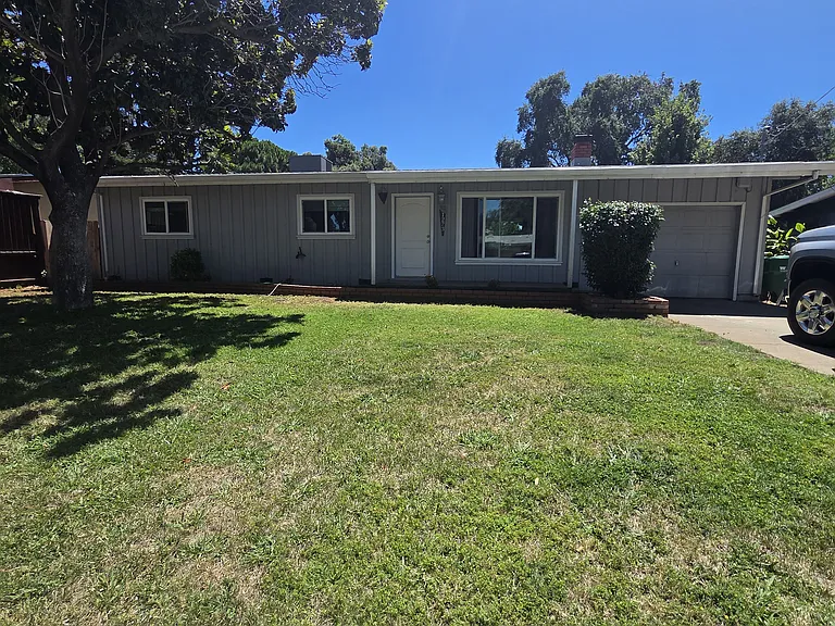 1273 Dale Way — Photo 1