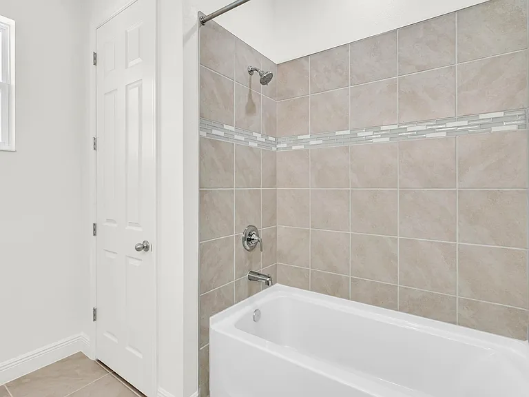 9552 Sandy Bluffs Cir — Photo 14