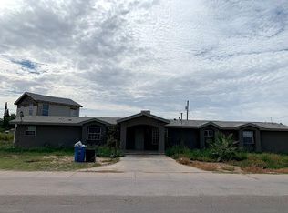 204 Williams St, Clint, TX 79836