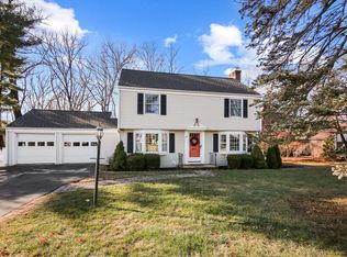 197 Ridgewood Rd, West Hartford, CT 06107