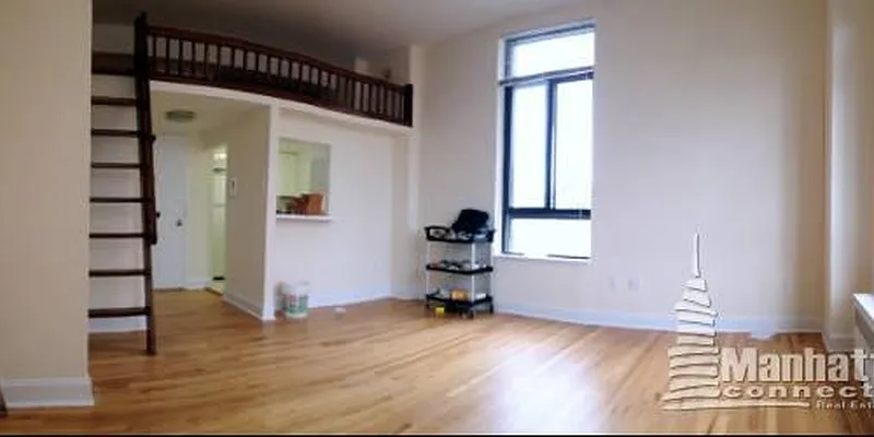 Rented by Manhattan Connection | media 2