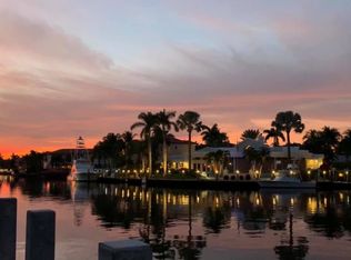 2801 NE 36th St, Lighthouse Pt, FL 33064