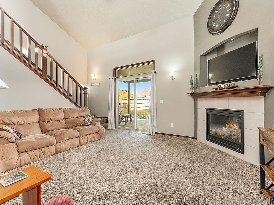 1st image of 2810 E Tranquility Pl