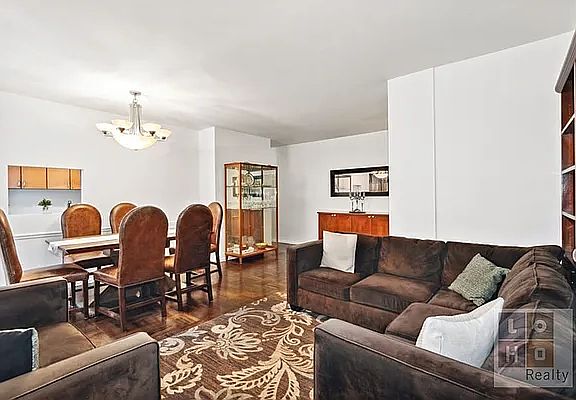 3rd image of 568 Grand St APT J301/307