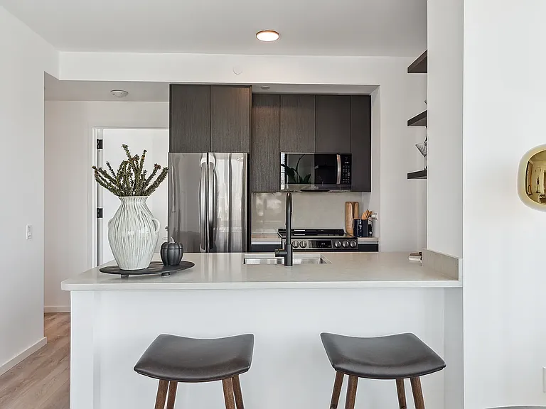 500 Degraw St #602 — Photo 2