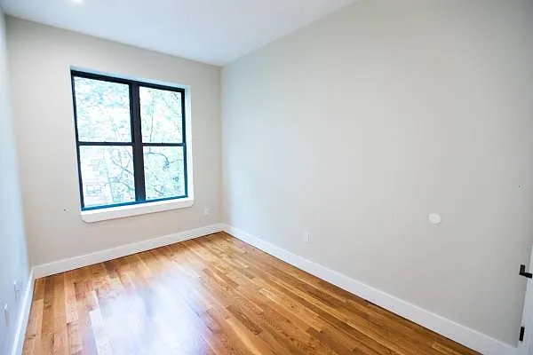 Rented by EXR | media 3