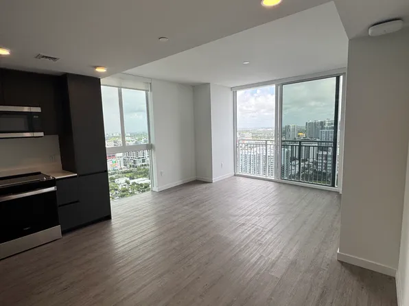 105 NE 22nd St #B1, Miami, FL 33137