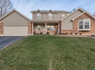 2376 Fairwood Forest Ct, Chesterfield, MO 63017