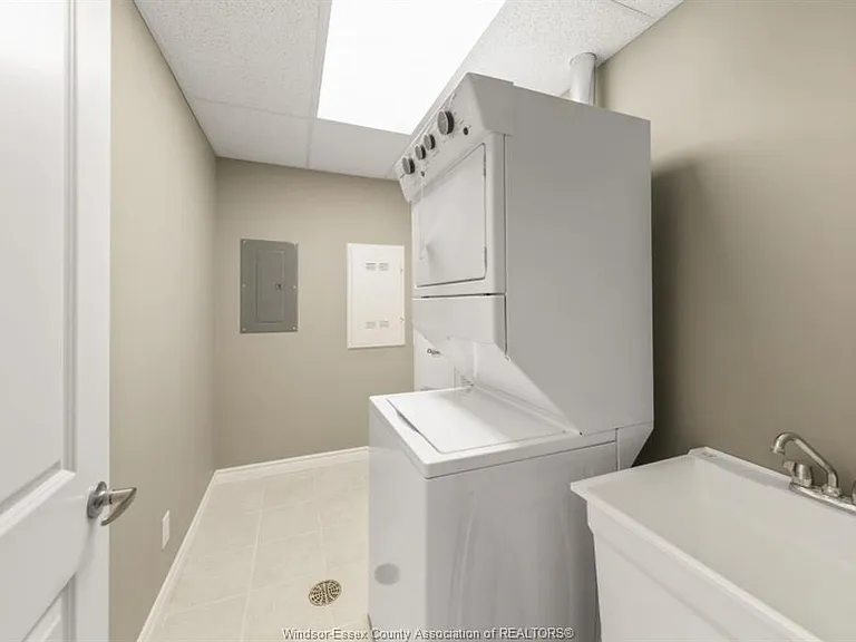 1840 Cabana Rd E #103 — Photo 10