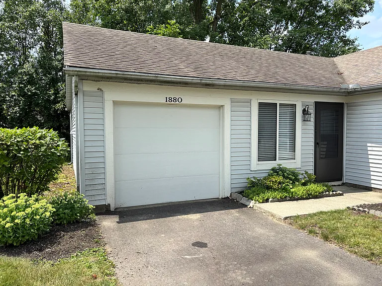 1880 Stoneview Ct — Photo 5