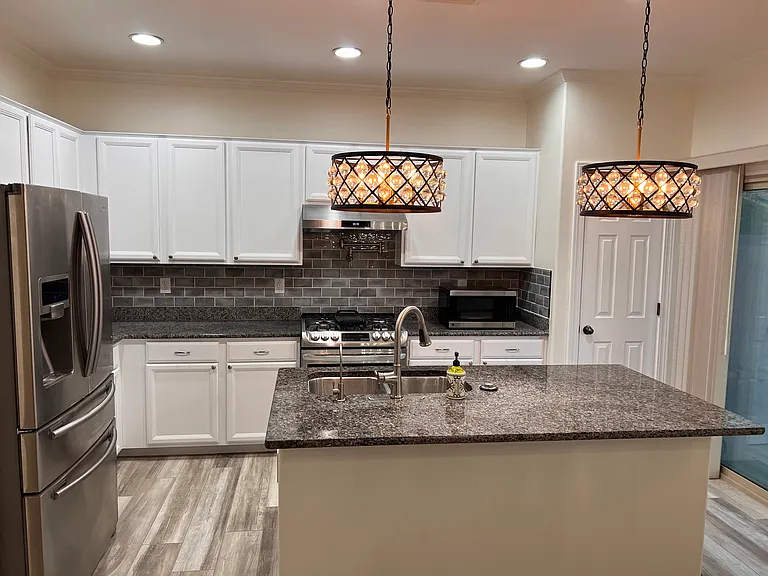 12065 W Hailey Ln — Photo 2