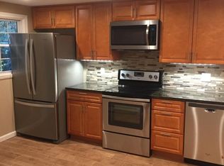 32 Madison Rd, Glastonbury, CT 06033