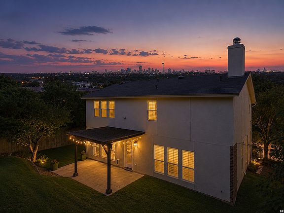 5th image of 831 Queens Oak