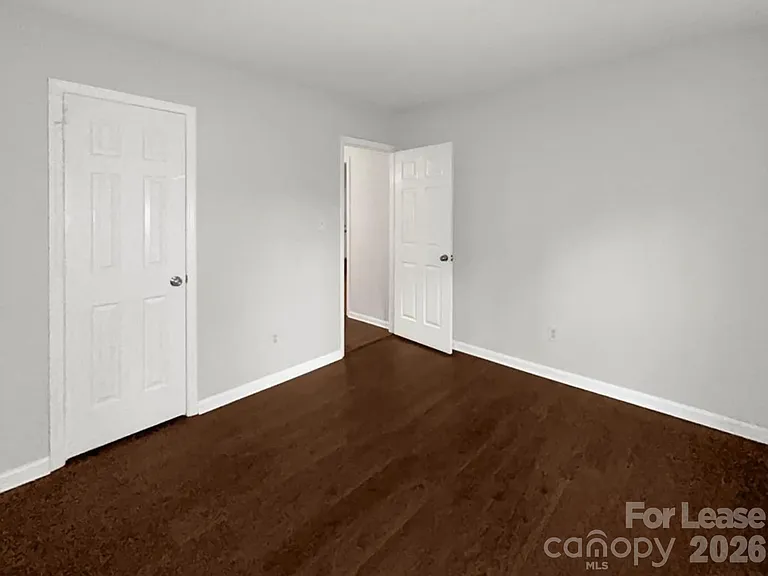 5933 Ruth Dr — Photo 16