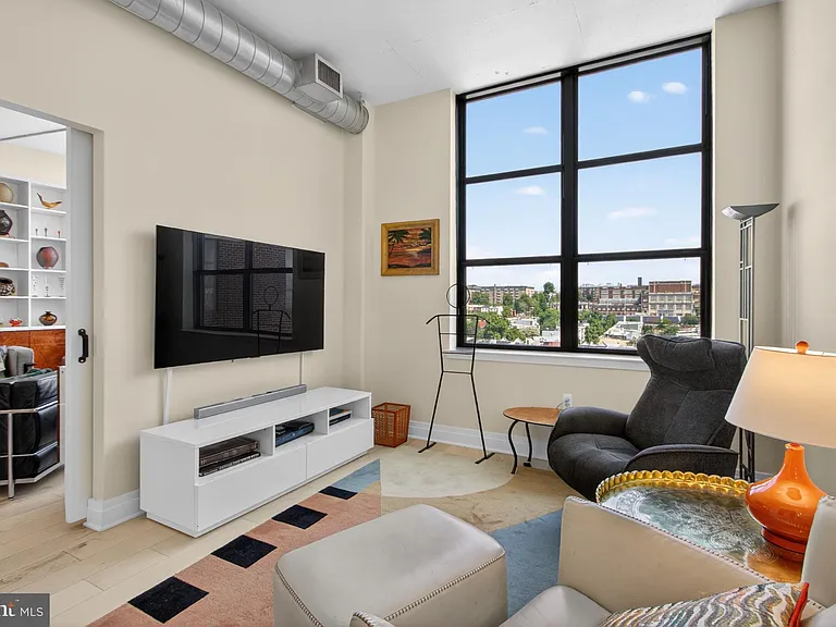 2020 12th St NW #Penthouse 03 — Photo 26