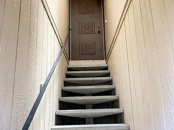 5th image of 22 E 20th Ave APT 5