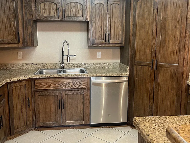 1620 Cardinal Ave — Photo 14