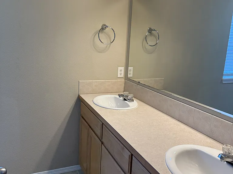 Master bedroom bathroom