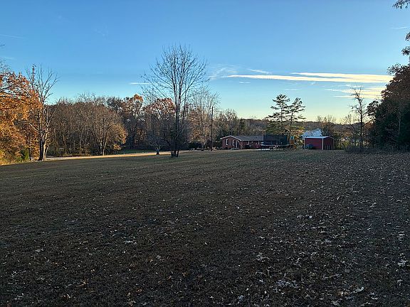 3rd image of 380 J C Kelly Rd