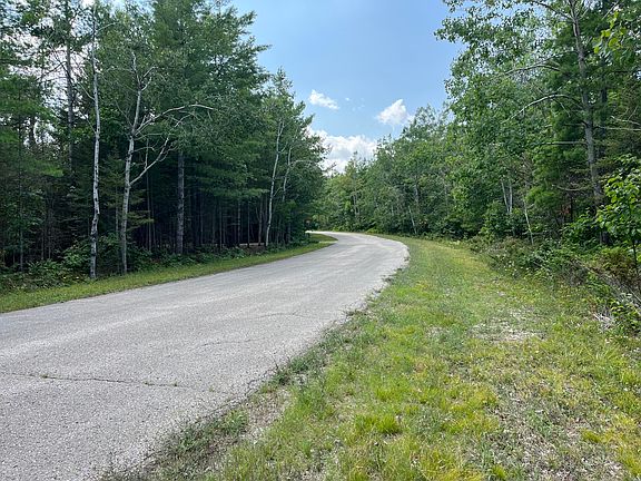 3rd image of 130 Wilderness Dr