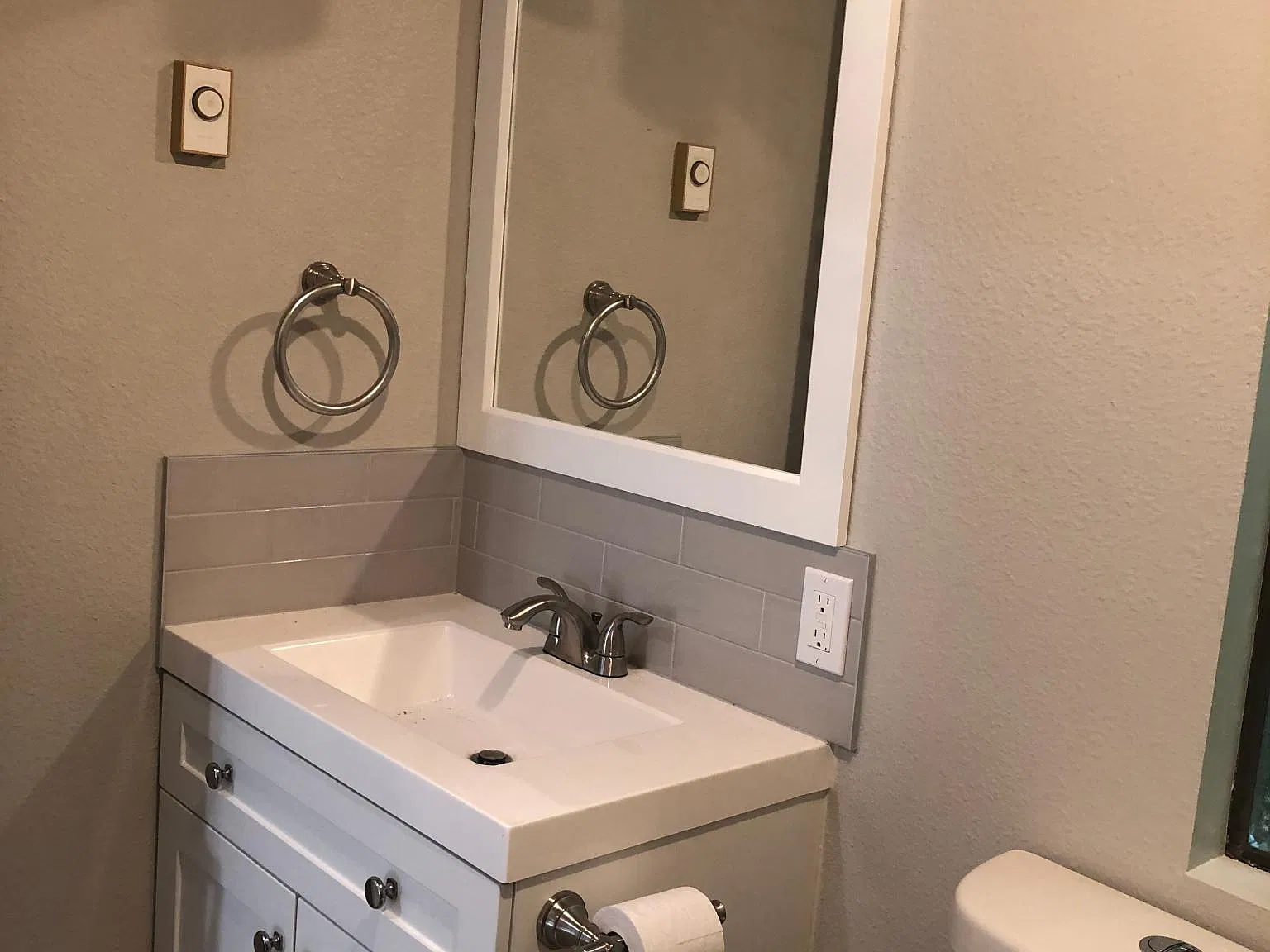 3 bed, 1300 sqft, $2,500 — Photo 4