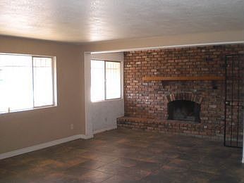 5th image of 5530 W Roanoke Ave