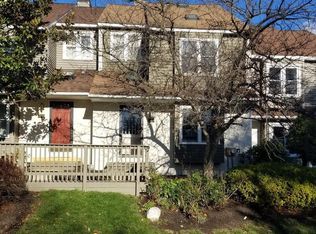 205 Saint Albans Ct, Chester Springs, PA 19425