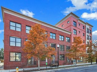 2814 11th St S, Arlington, VA 22204