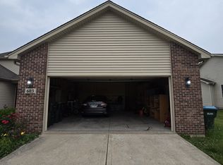 603 Circle Dr, Coal City, IL 60416