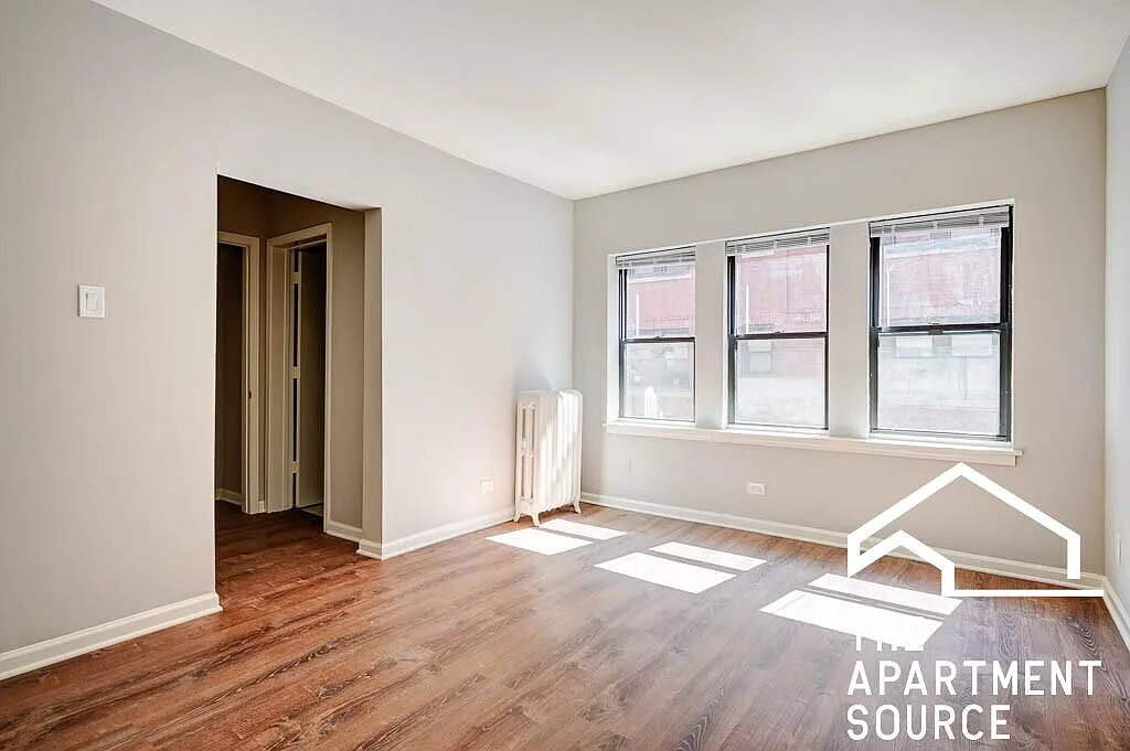 5744 N Winthrop Ave — Photo 4